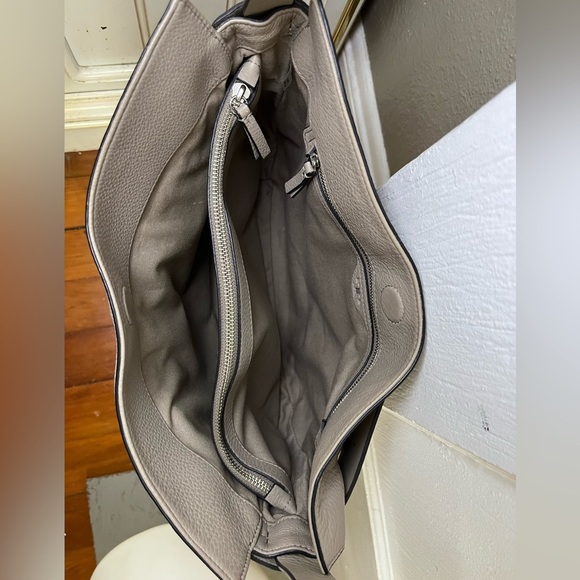 Tory Burch Gemini Link Hobo Crossbody Bag French Gray Pebbled Leather - Picture 12 of 17